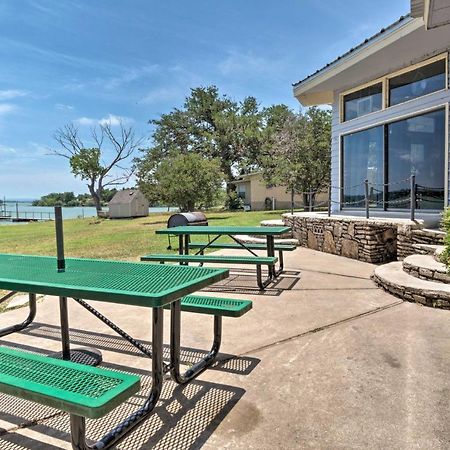 Rustic Lake Buchanan Hideaway With Game Room And Grill Tow Εξωτερικό φωτογραφία