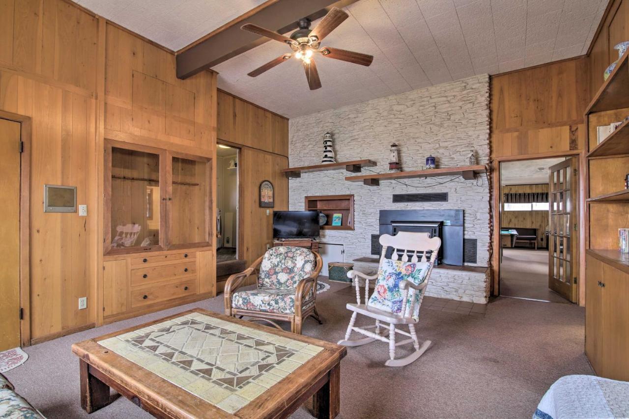Rustic Lake Buchanan Hideaway With Game Room And Grill Tow Εξωτερικό φωτογραφία