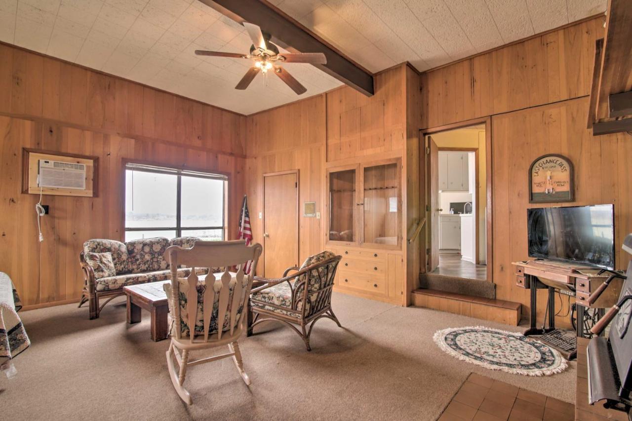 Rustic Lake Buchanan Hideaway With Game Room And Grill Tow Εξωτερικό φωτογραφία