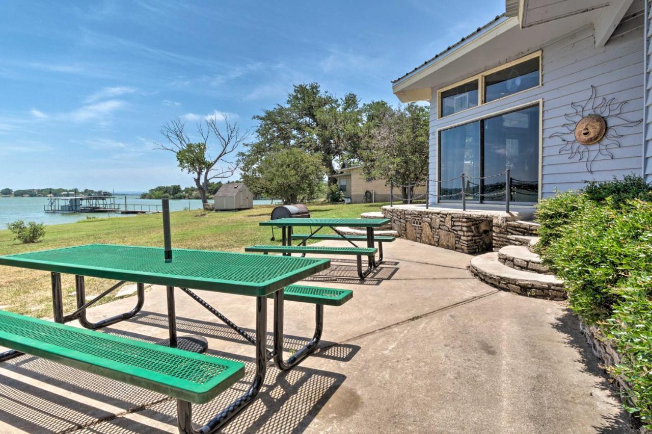 Rustic Lake Buchanan Hideaway With Game Room And Grill Tow Εξωτερικό φωτογραφία
