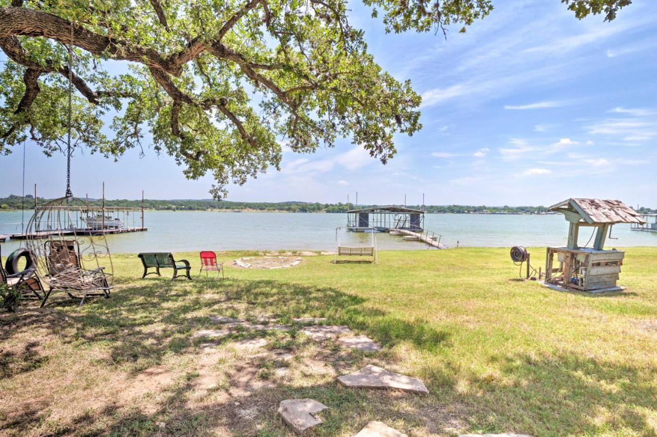 Rustic Lake Buchanan Hideaway With Game Room And Grill Tow Εξωτερικό φωτογραφία