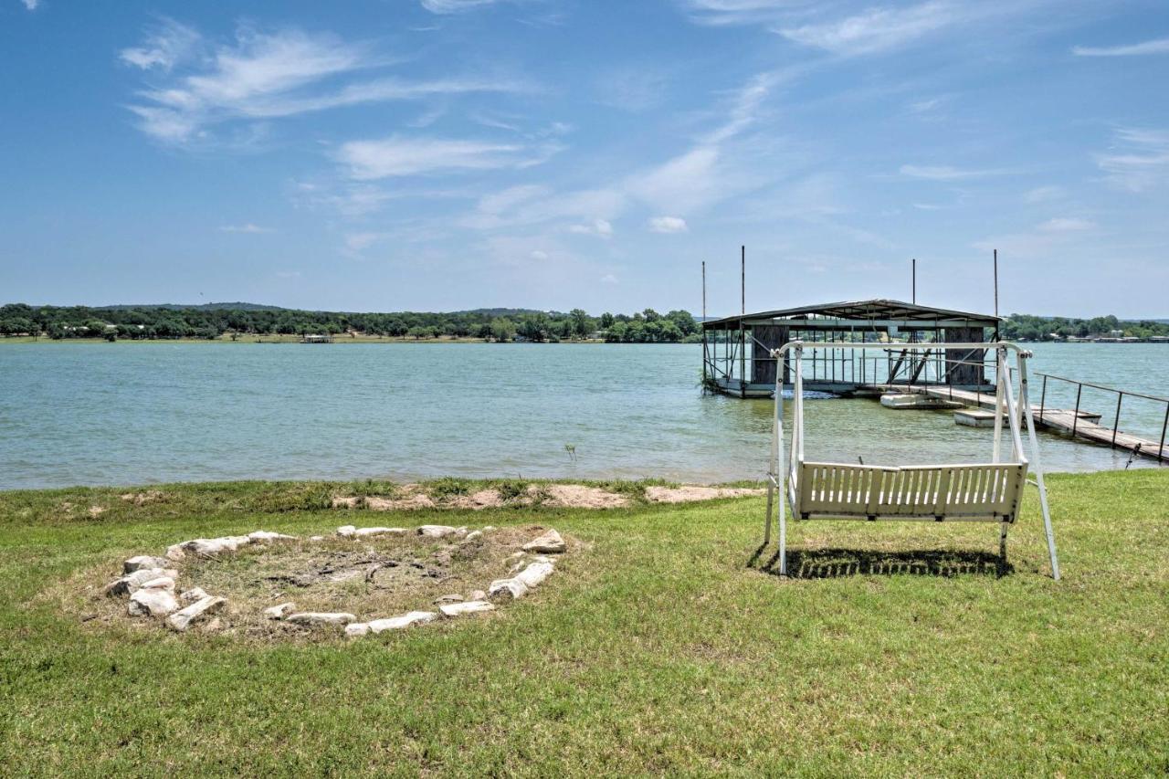 Rustic Lake Buchanan Hideaway With Game Room And Grill Tow Εξωτερικό φωτογραφία